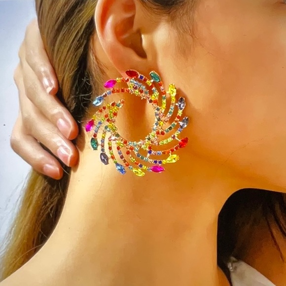 NWOT Really cool sparkly clear rhinestone spiral earrings - Picture 4 of 4